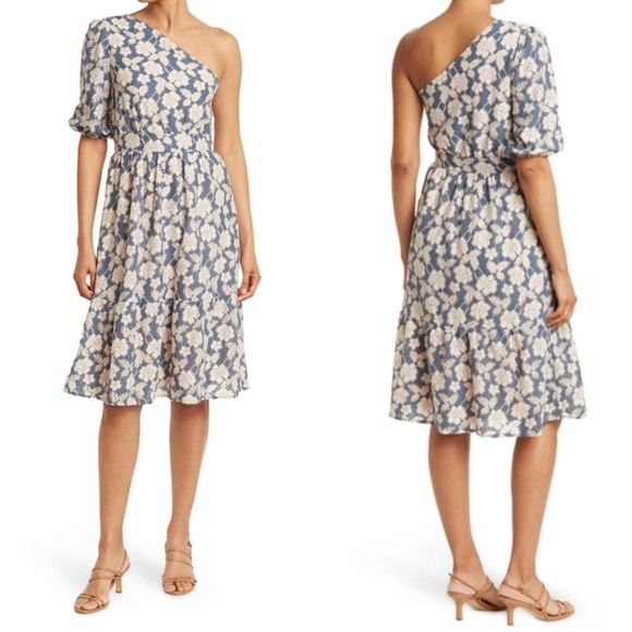 NSR Dresses & Skirts - NSR Nordstrom Blue Navy Cream Floral One Shoulder Lace Midi Dress Size XS